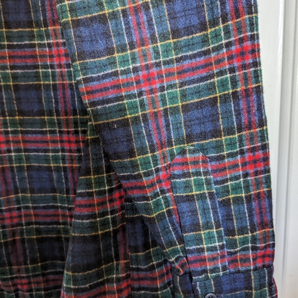 Pendleton plaid button down shirt - Picture 5 of 6